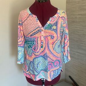Lilly Pulitzer Lightweight 3/4 Sleeve Shirt (Size M)